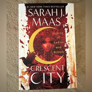 House of Earth and Blood: Crescent City by Sarah J. Maas